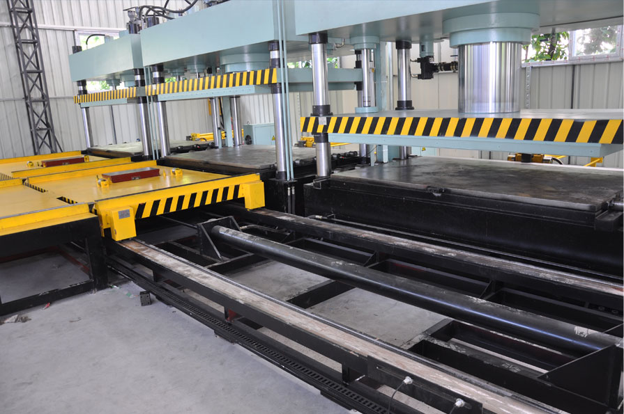 全自動熱壓成型液壓機生產(chǎn)線