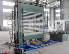 熱壓機(jī)工作時(shí)，清洗工作更為重要